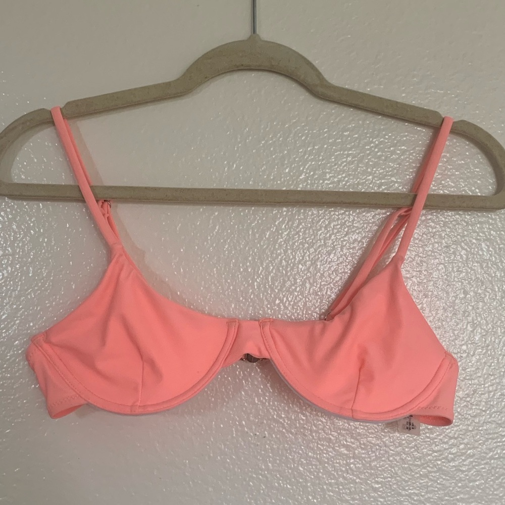 Pink bikini top